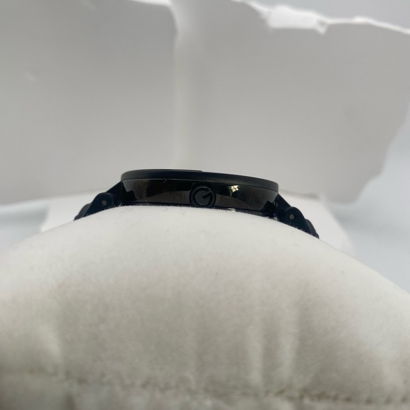 Gucci watch YA133206 Interlocking 42mm Red and Green Pattern Strap Unisex Watch - Picture 10 of 12